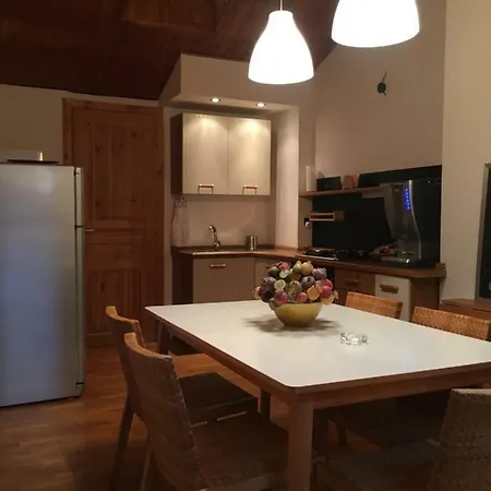 Happy House דירה גוביו