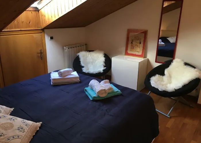 Happy House 公寓 *